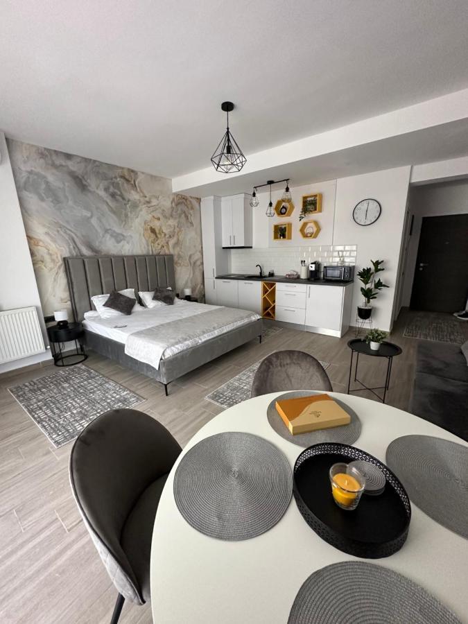 Studio 70 By Casa Del Mar Mamaia Exterior photo